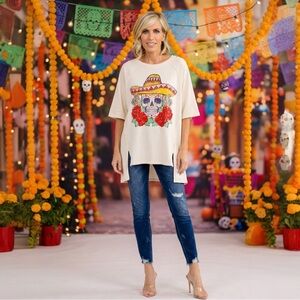 FANTASTIC FAWN oversized skull rhinestone accent high low tunic tee S M L